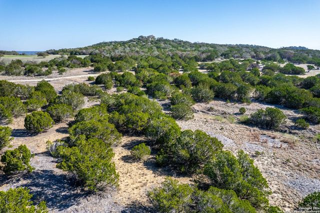 699 Cool Creek Rd, Camp Verde, TX 78010