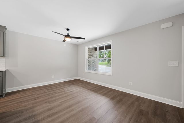 112 Colson Rd, Dover, TN 37058