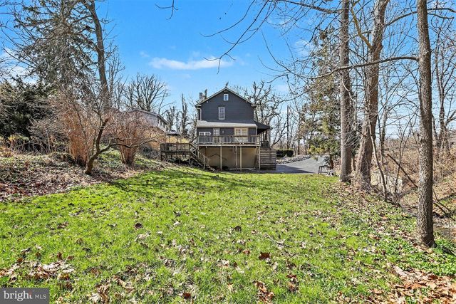 857 WILLOW RD, Lancaster, PA 17601