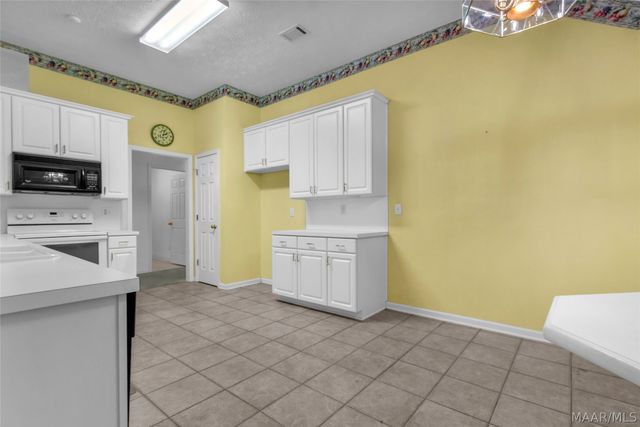 1018 AUTUMN RIDGE Road, Montgomery, AL 36117