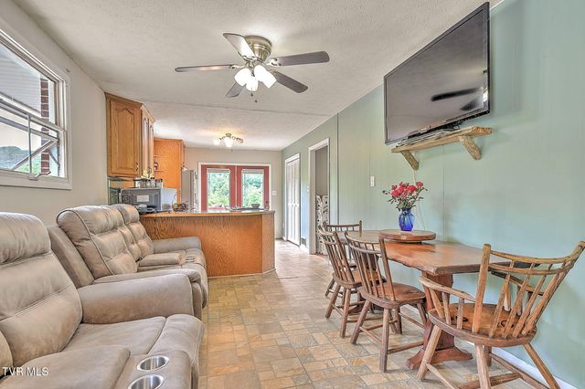 186 Gunport Drive, Duffield, VA 24244