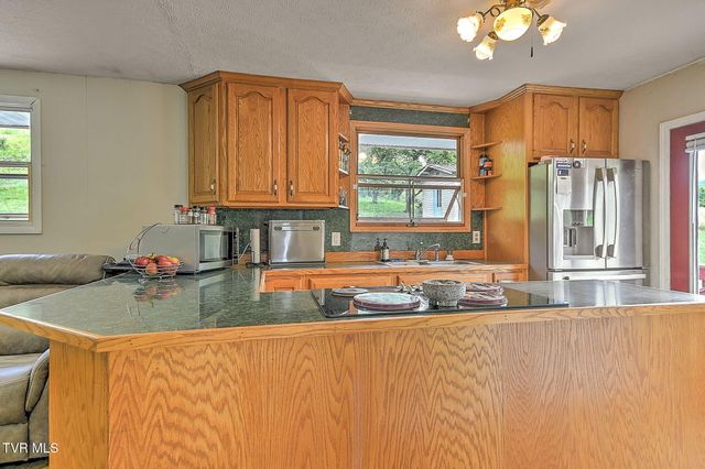 186 Gunport Drive, Duffield, VA 24244