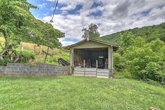 186 Gunport Drive, Duffield, VA 24244