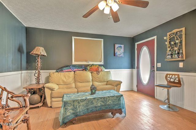 186 Gunport Drive, Duffield, VA 24244