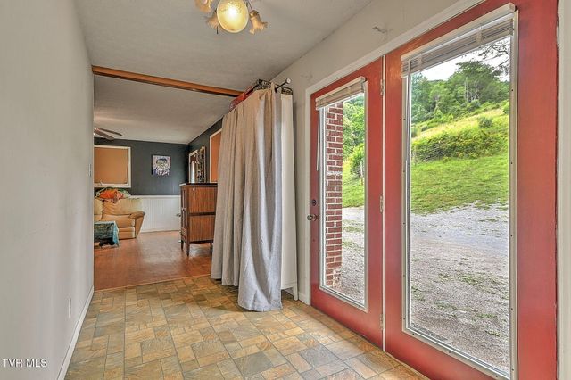 186 Gunport Drive, Duffield, VA 24244
