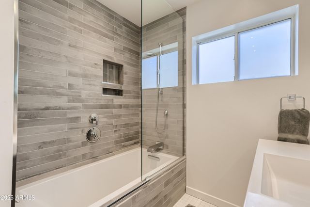 1527 E EL CAMINO Drive, Phoenix, AZ 85020