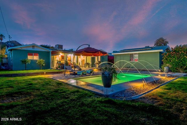 1527 E EL CAMINO Drive, Phoenix, AZ 85020