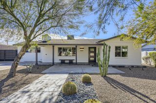 1527 E EL CAMINO Drive, Phoenix, AZ 85020