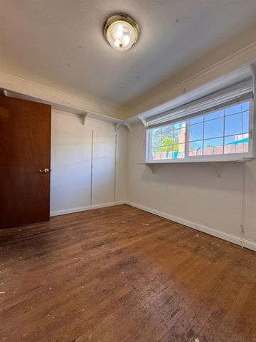 1422 Oakwood Dr, Modesto, CA 95350