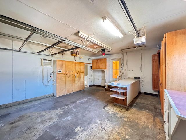 1422 Oakwood Dr, Modesto, CA 95350