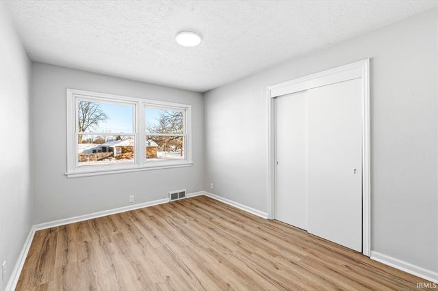 2903 Erskine Boulevard, South Bend, IN 46614