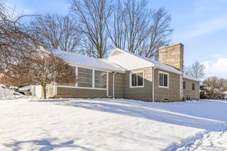 2903 Erskine Boulevard, South Bend, IN 46614