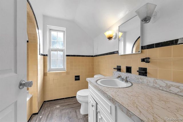 5061 Bishop Street, Detroit, MI 48224