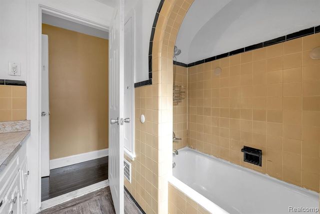 5061 Bishop Street, Detroit, MI 48224