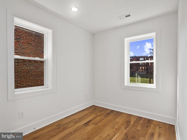 236 DIVISION AVE NE, Washington, DC 20019