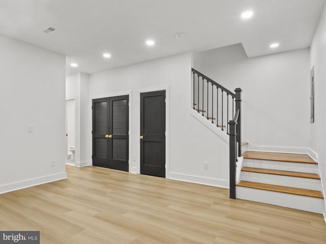 236 DIVISION AVE NE, Washington, DC 20019