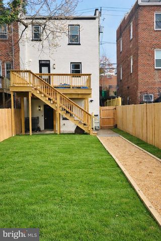 236 DIVISION AVE NE, Washington, DC 20019