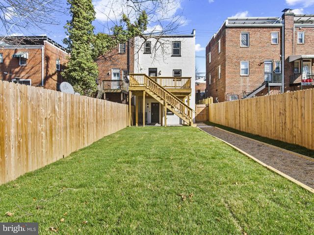 236 DIVISION AVE NE, Washington, DC 20019