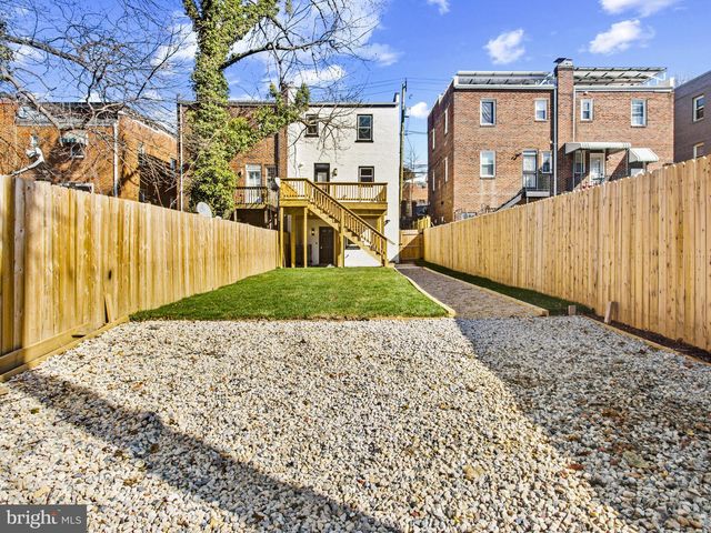 236 DIVISION AVE NE, Washington, DC 20019