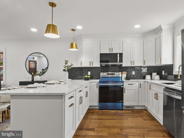 236 DIVISION AVE NE, Washington, DC 20019