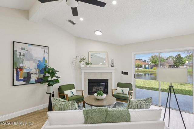 3699 JULIET LEIA Circle S, Jacksonville, FL 32218