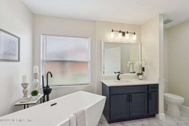 3699 JULIET LEIA Circle S, Jacksonville, FL 32218