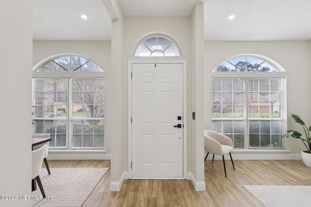 3699 JULIET LEIA Circle S, Jacksonville, FL 32218