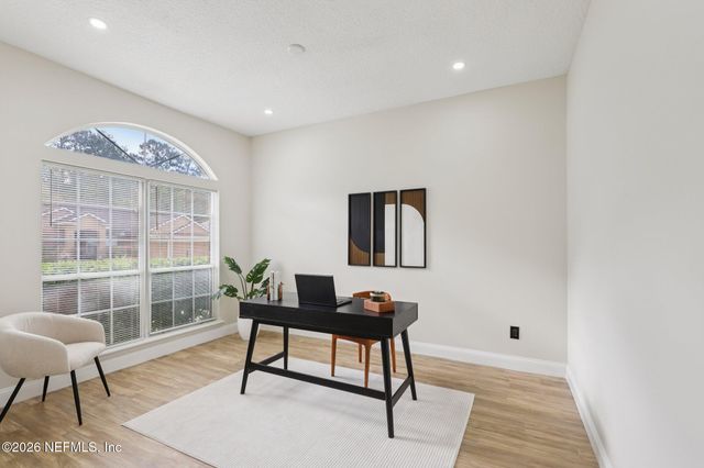 3699 JULIET LEIA Circle S, Jacksonville, FL 32218