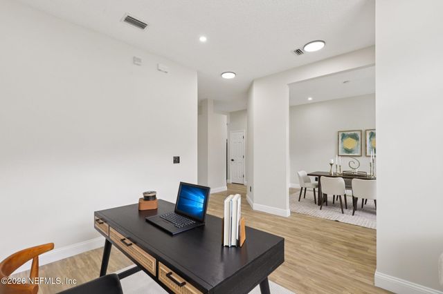 3699 JULIET LEIA Circle S, Jacksonville, FL 32218