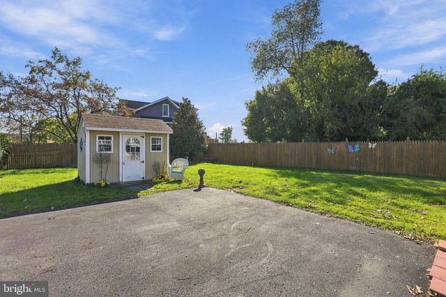 224 E LINWOOD AVE, Maple Shade, NJ 08052