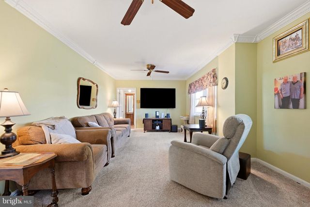 224 E LINWOOD AVE, Maple Shade, NJ 08052