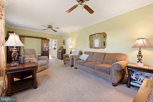 224 E LINWOOD AVE, Maple Shade, NJ 08052