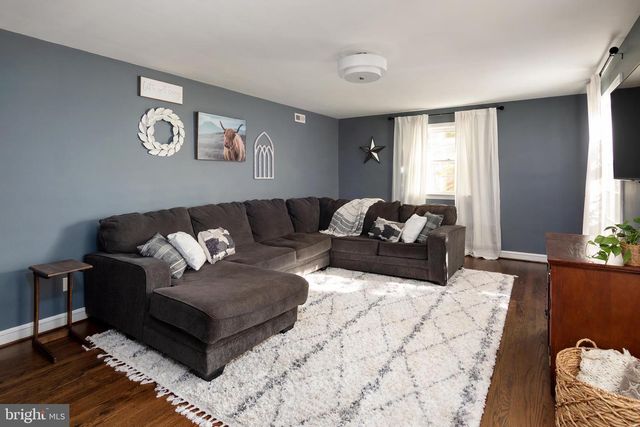 37 PAXON DR, Wilmington, DE 19803