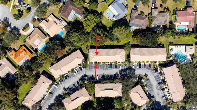 9853 Riverside Dr 8-24, Coral Springs, FL 33071