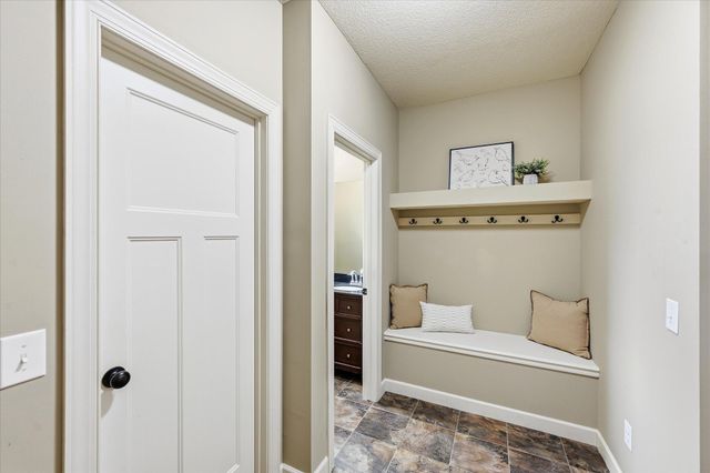 7707 Oxbow Creek Circle N, Brooklyn Park, MN 55445