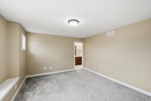 7707 Oxbow Creek Circle N, Brooklyn Park, MN 55445