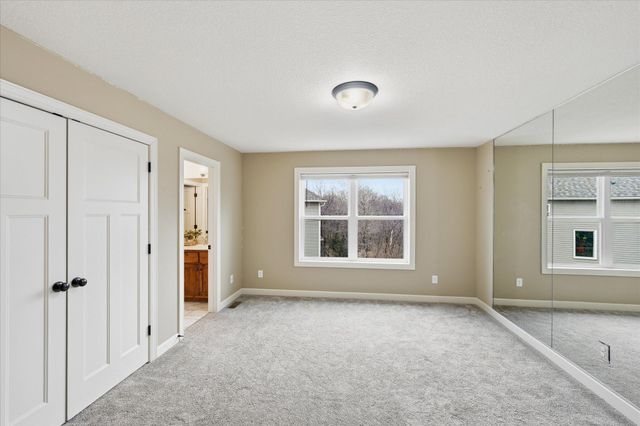 7707 Oxbow Creek Circle N, Brooklyn Park, MN 55445