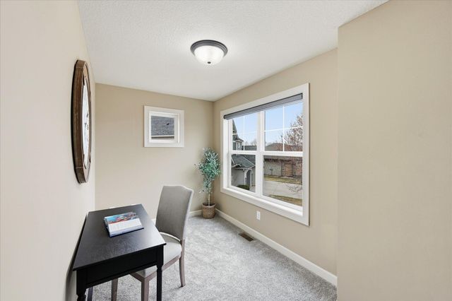 7707 Oxbow Creek Circle N, Brooklyn Park, MN 55445