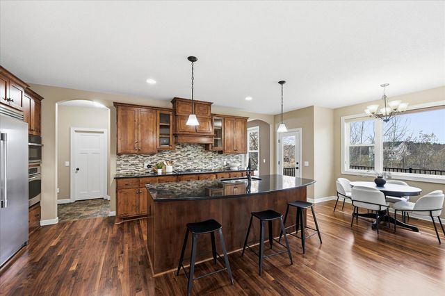 7707 Oxbow Creek Circle N, Brooklyn Park, MN 55445