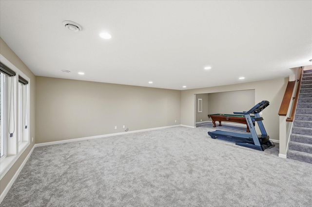 7707 Oxbow Creek Circle N, Brooklyn Park, MN 55445