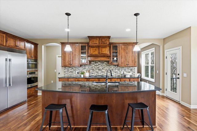 7707 Oxbow Creek Circle N, Brooklyn Park, MN 55445