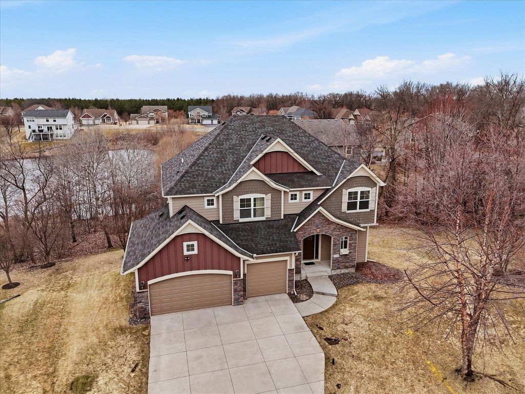 7707 Oxbow Creek Circle N, Brooklyn Park, MN 55445