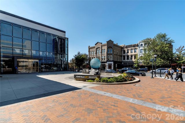 221 Summit Street, Asheville, NC 28803