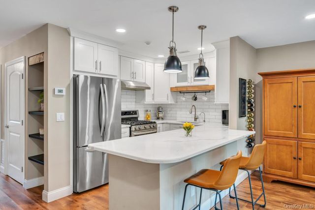 207 Sara Circle, Port Jefferson Station, NY 11776
