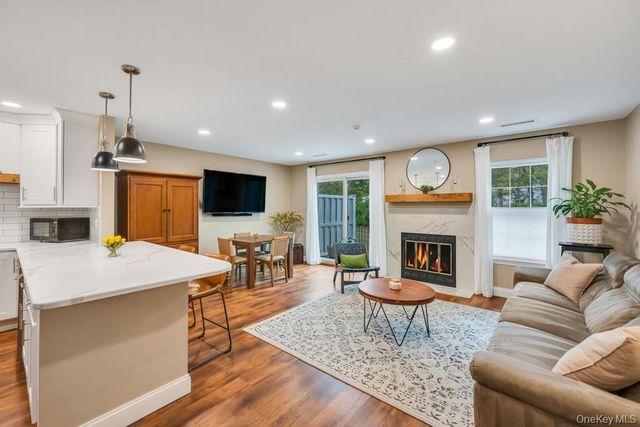 207 Sara Circle, Port Jefferson Station, NY 11776