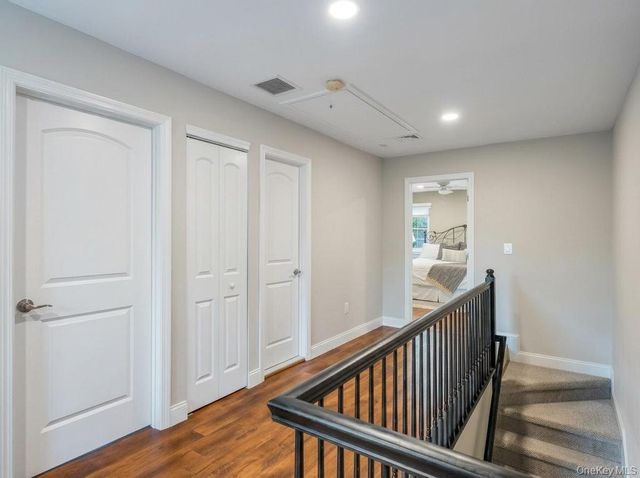 207 Sara Circle, Port Jefferson Station, NY 11776