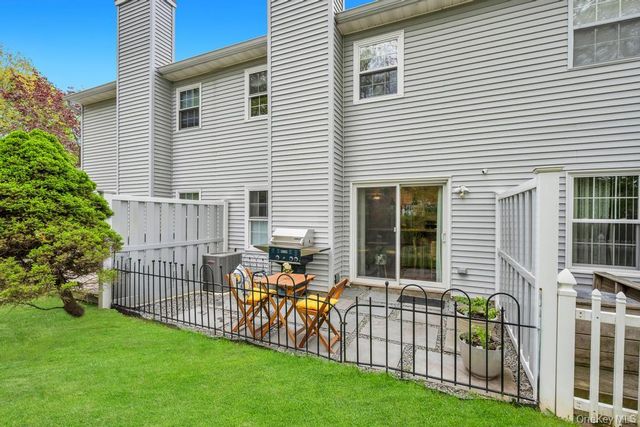 207 Sara Circle, Port Jefferson Station, NY 11776