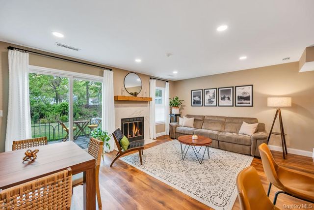 207 Sara Circle, Port Jefferson Station, NY 11776