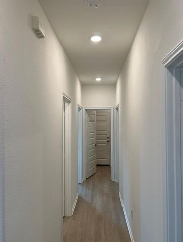 504 Barbary Coast Ln LN, Jarrell, TX 76537