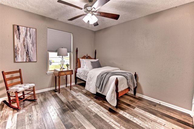 6218 Creekside Lane, League City, TX 77573